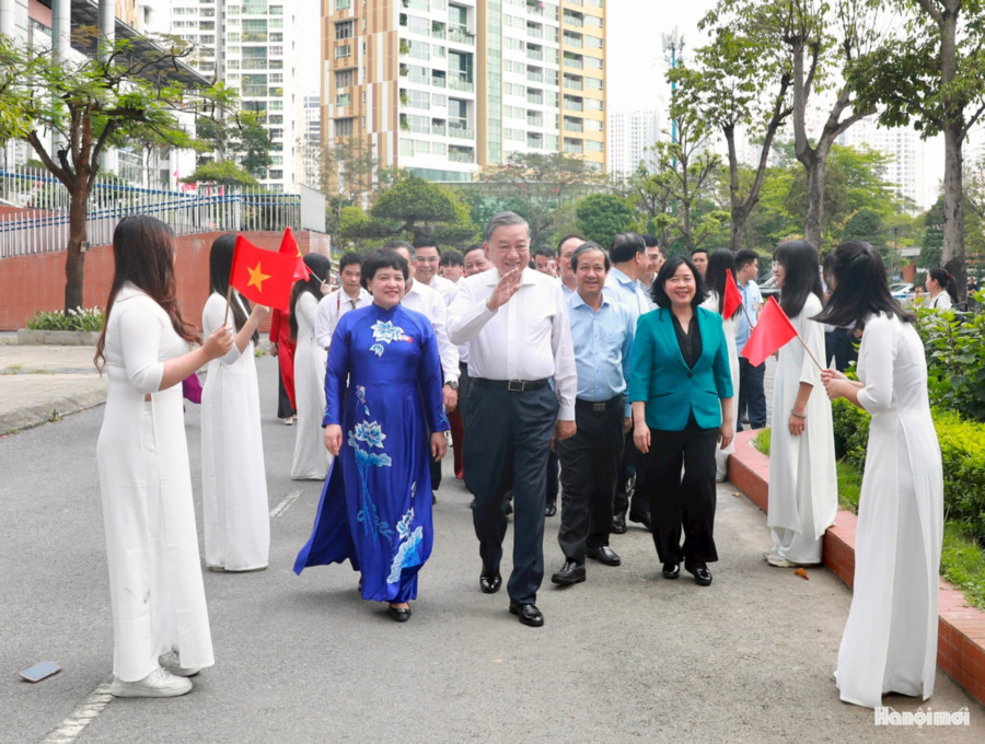 Tổng Bí thư Tô Lâm: Trong bất cứ hoàn cảnh nào cũng không để học sinh nào bị bỏ lại phía sau