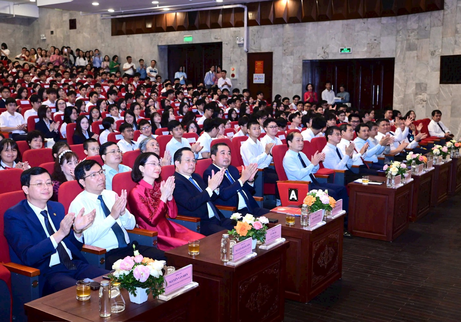 Bí thư Thành ủy Hà Nội: Đầu tư cho giáo dục là đầu tư cho tương lai Thủ đô